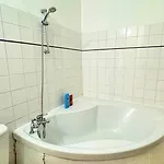 2 En Rdc Avec Terrasse 4 Personnes Appartement
