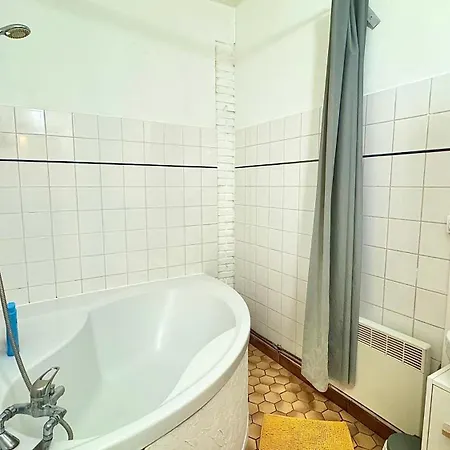 2 En Rdc Avec Terrasse 4 Personnes Apartamento Douai