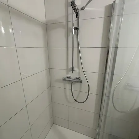 2 En Rdc Avec Terrasse 4 Personnes Apartamento Douai